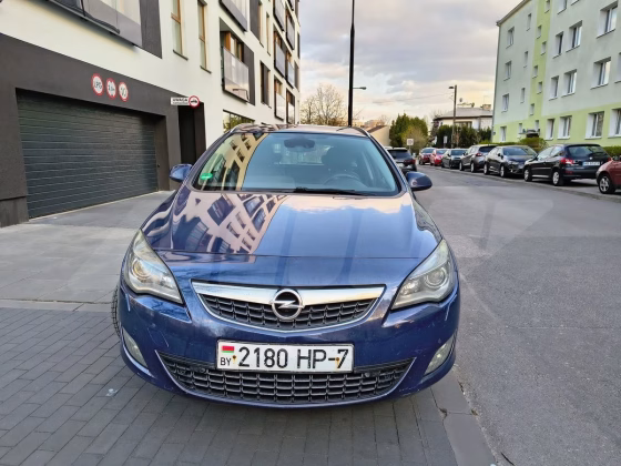 Opel Astra (2)