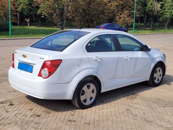 Chevrolet Aveo (9)