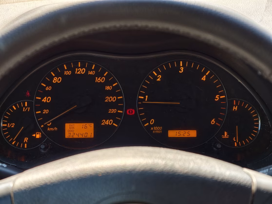 Toyota Avensis (14)