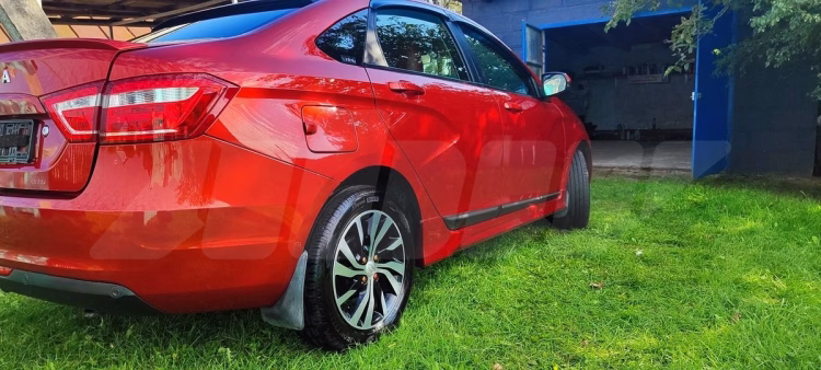 Lada Vesta (1)