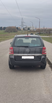 Opel Zafira (3)