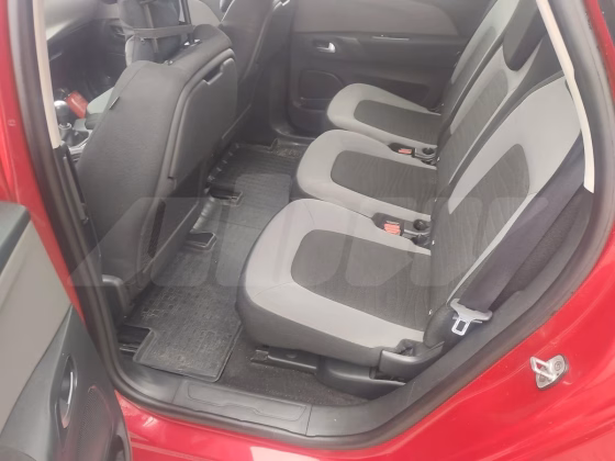 Citroën C4 Picasso (6)
