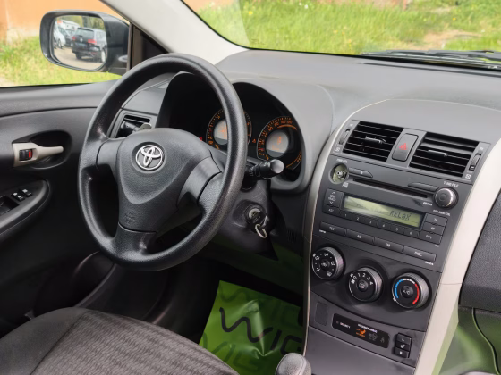 Toyota Corolla (13)