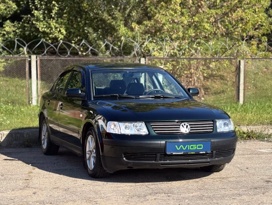 Volkswagen Passat (1)