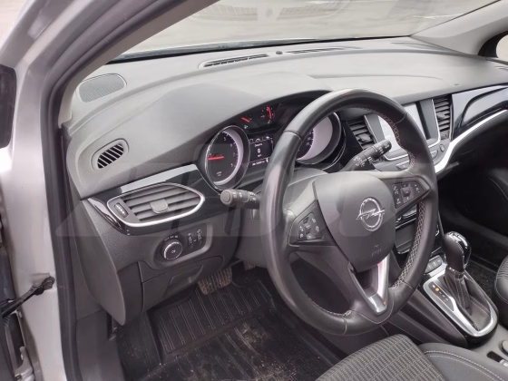 Opel Astra (4)