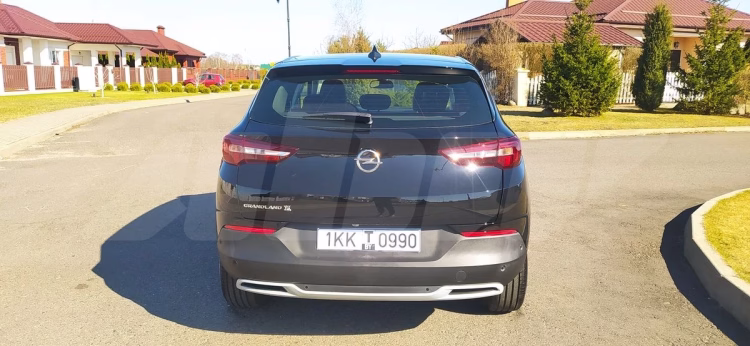 Opel Grandland X (8)