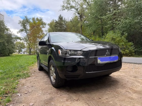 Mitsubishi Outlander (7)