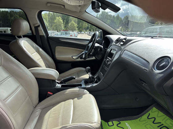 Ford Mondeo (12)