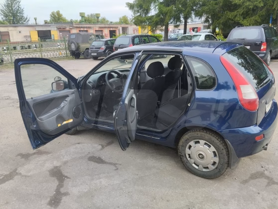 Lada Kalina (5)