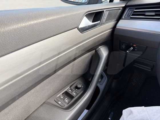 Volkswagen Passat (12)