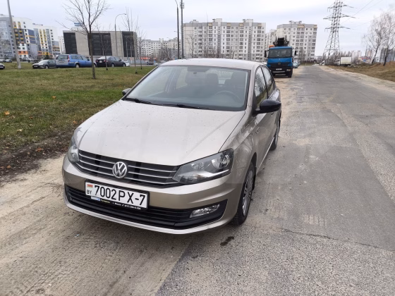 Volkswagen Polo (1)