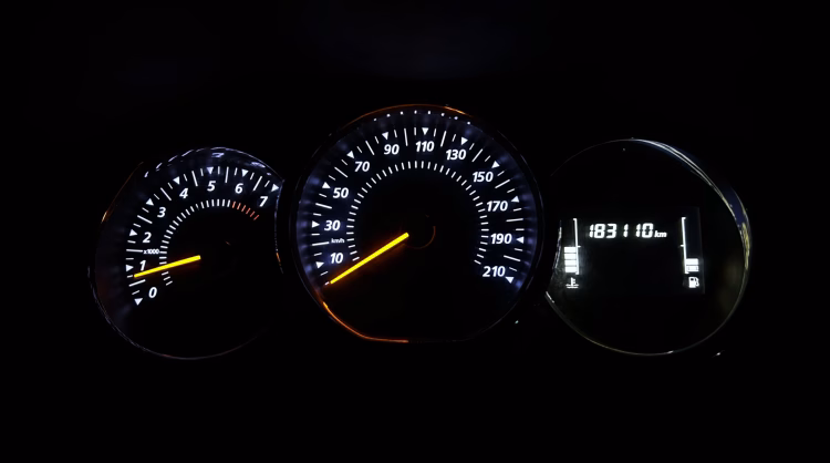 Renault Sandero (13)