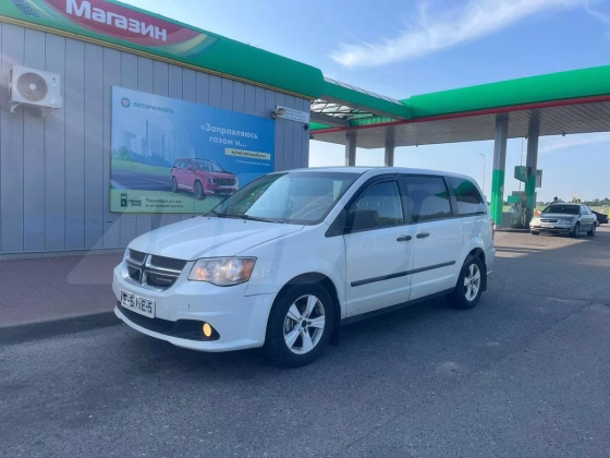 Dodge Caravan (2)